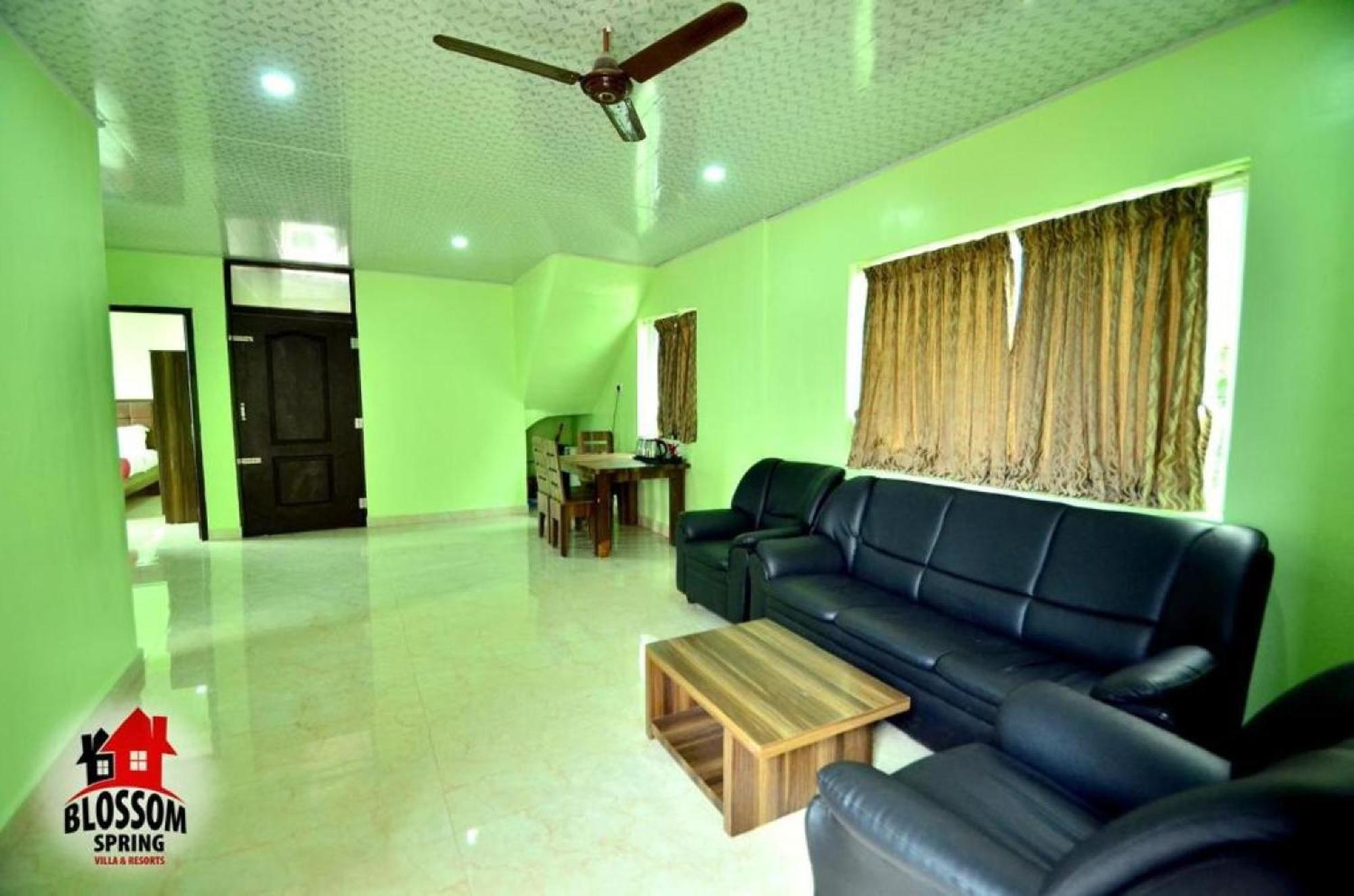 Blossom Spring Villa Утакаманд Экстерьер фото